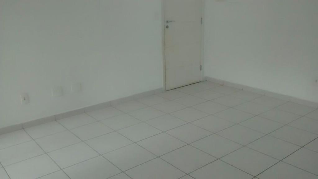 Apartamento à venda com 2 quartos, 64m² - Foto 7