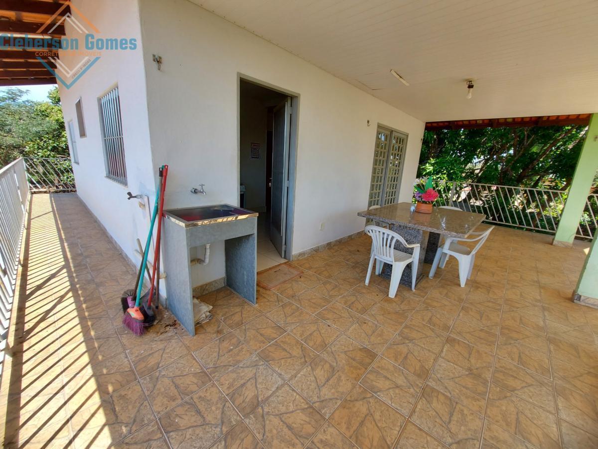 Fazenda à venda com 4 quartos, 2280m² - Foto 6