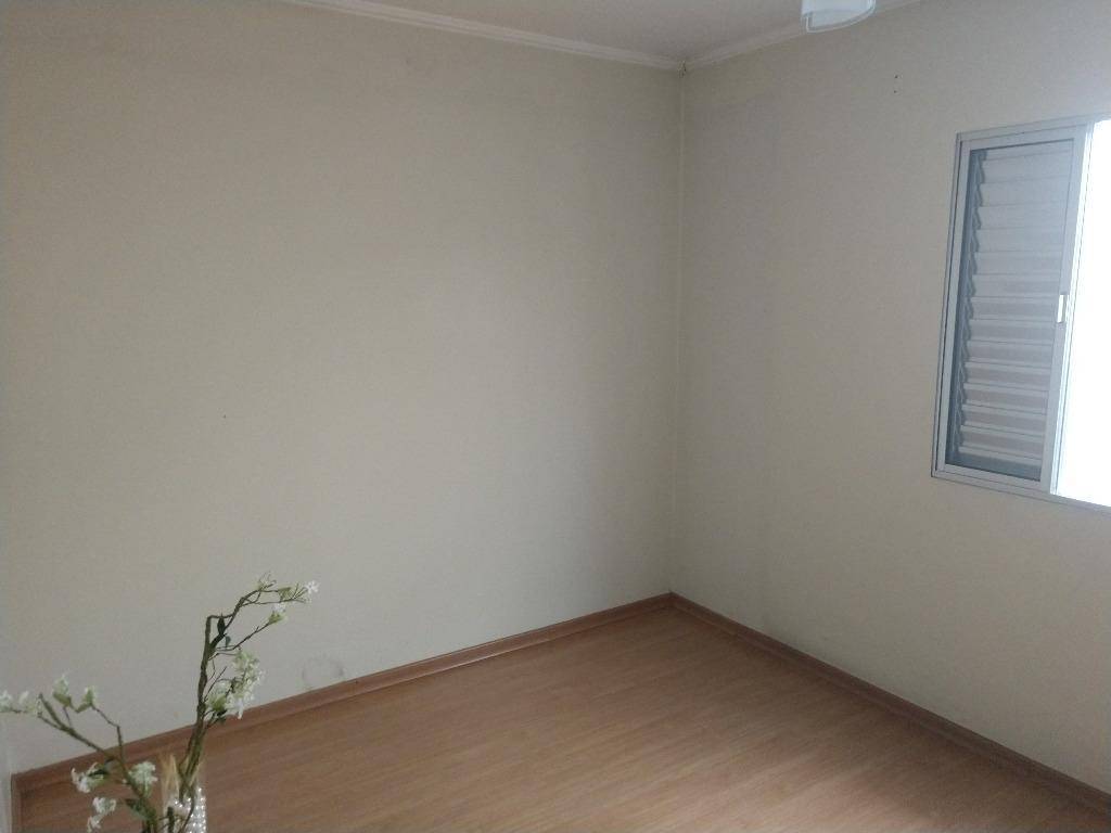 Sobrado à venda com 4 quartos, 200m² - Foto 4