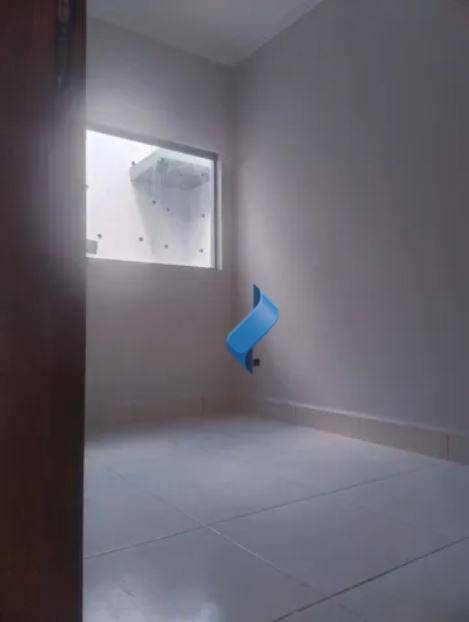 Casa à venda com 2 quartos, 55m² - Foto 4