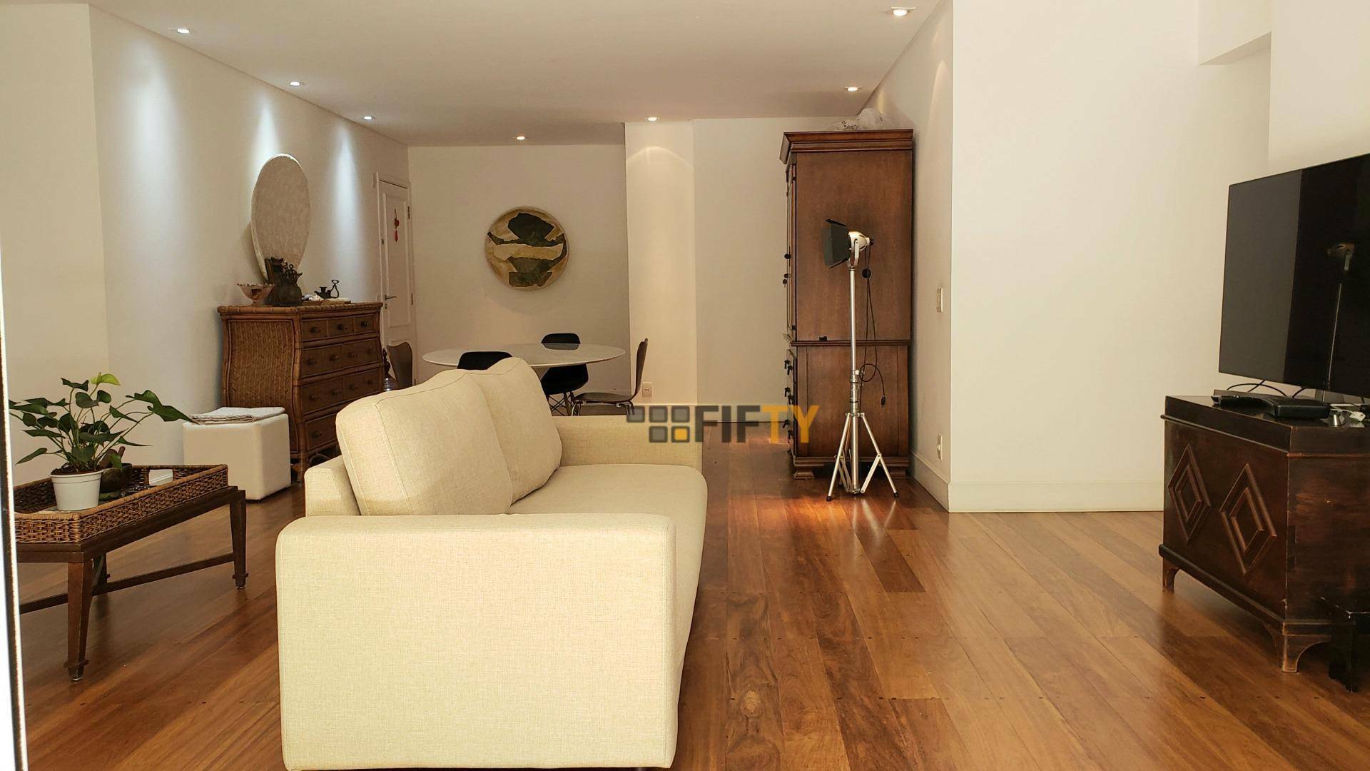 Apartamento à venda com 3 quartos, 234m² - Foto 3