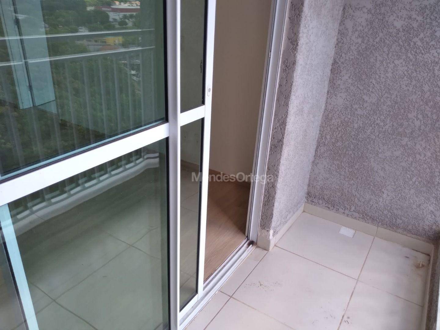 Apartamento à venda com 2 quartos, 61m² - Foto 4