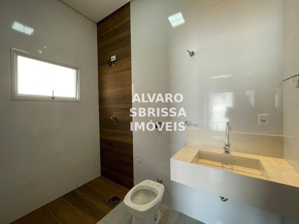 Casa de Condomínio à venda e aluguel com 3 quartos, 250m² - Foto 12