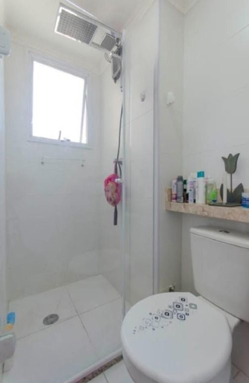 Apartamento à venda com 2 quartos, 40m² - Foto 11