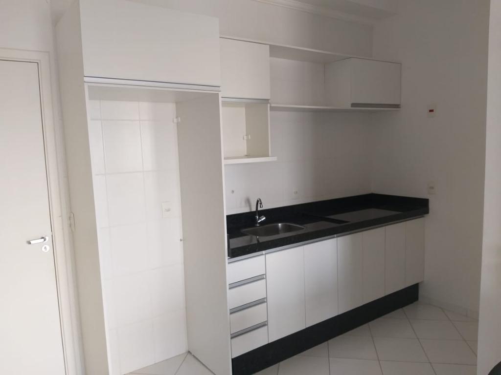 Apartamento para alugar com 1 quarto, 42m² - Foto 6