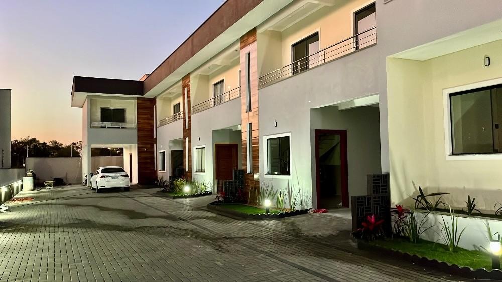 Sobrado à venda com 3 quartos, 124m² - Foto 1