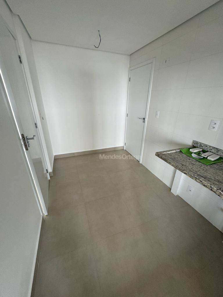 Apartamento à venda com 3 quartos, 111m² - Foto 13