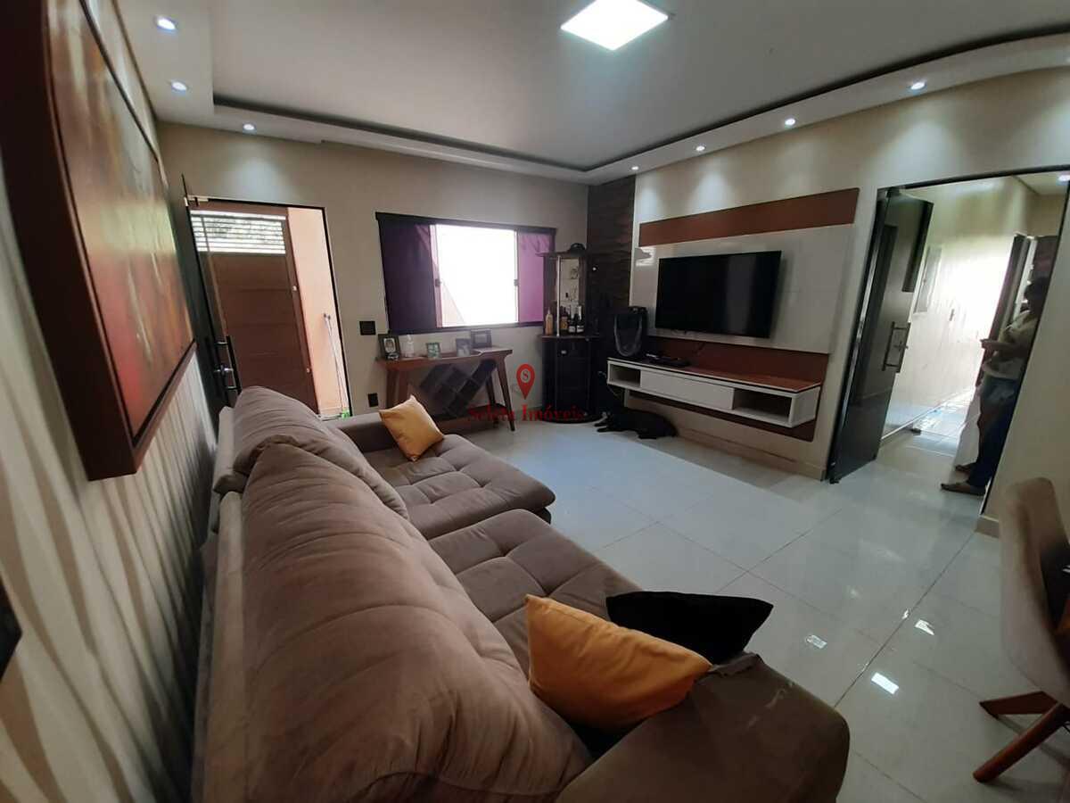 Casa à venda com 2 quartos, 332m² - Foto 4