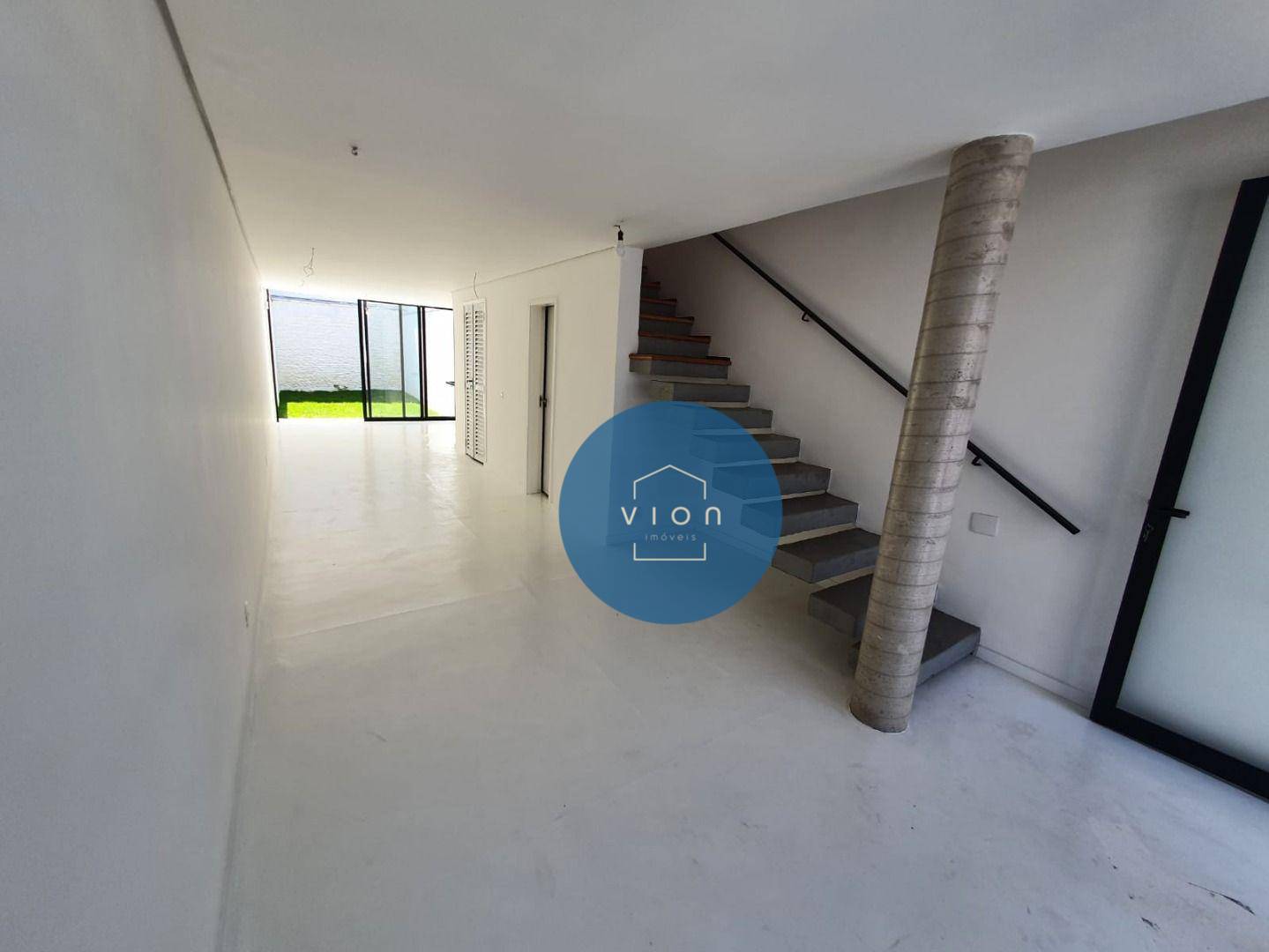 Casa à venda com 2 quartos, 160m² - Foto 4