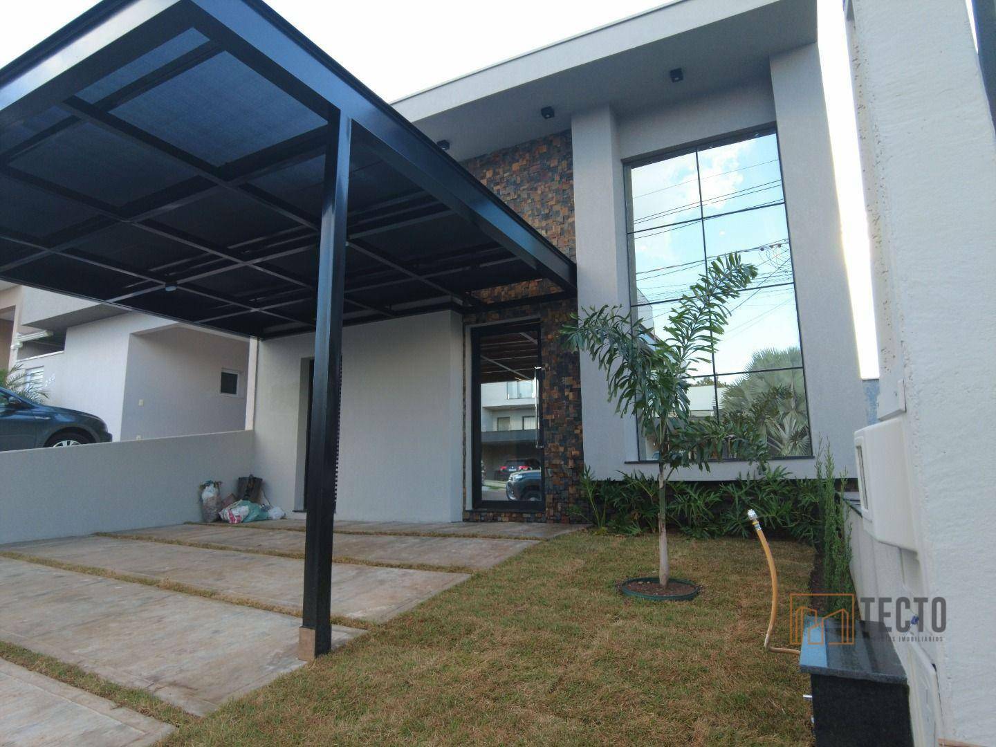 Casa de Condomínio à venda com 3 quartos, 135m² - Foto 2