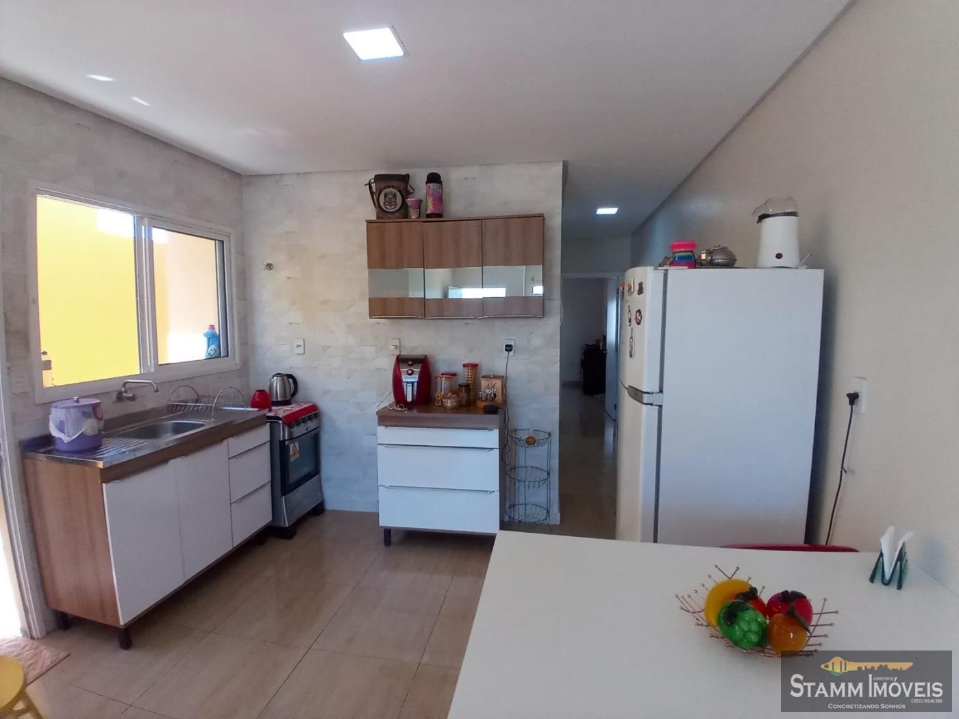 Casa à venda com 2 quartos, 150m² - Foto 11