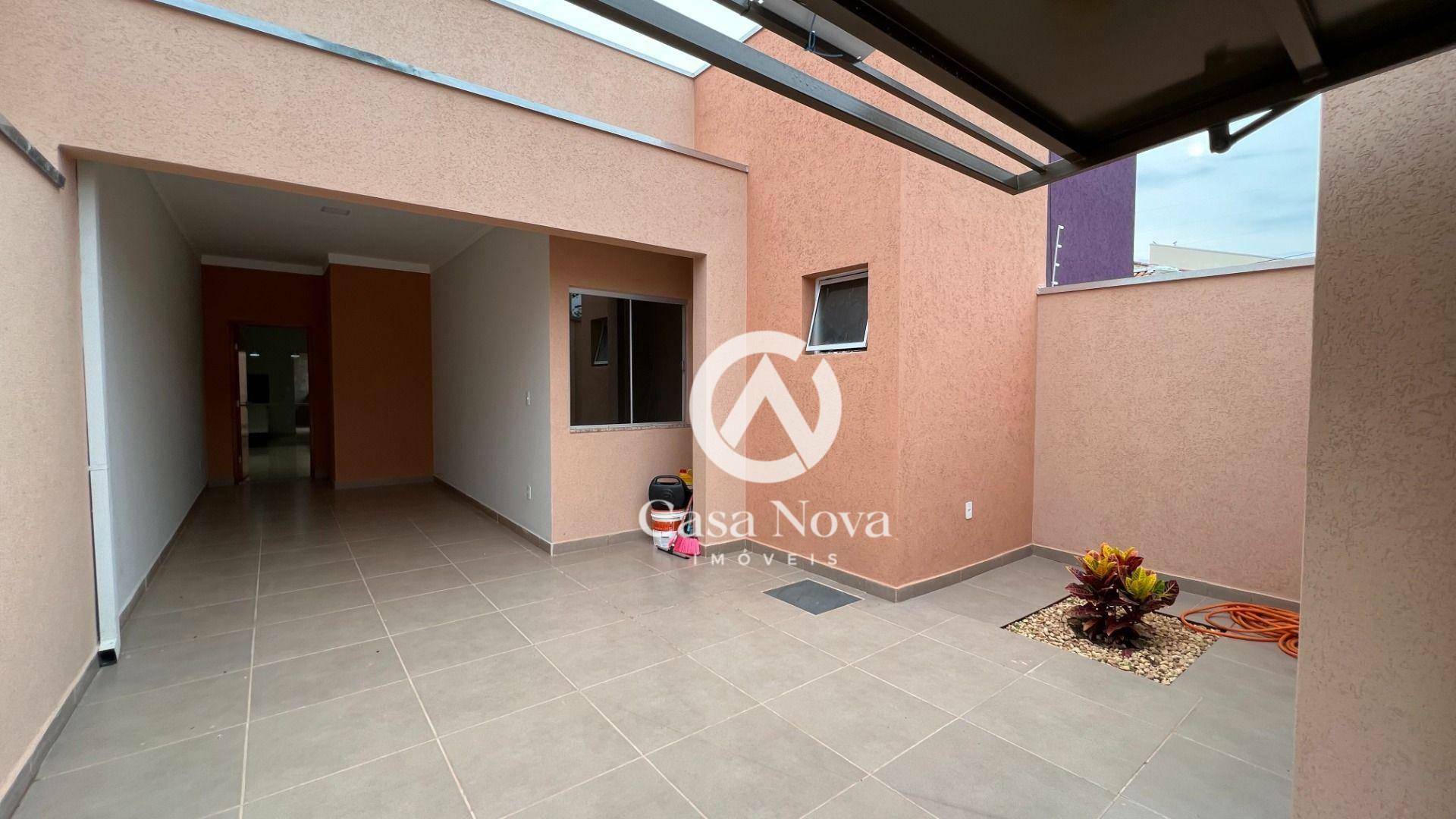 Casa à venda com 3 quartos, 130m² - Foto 2