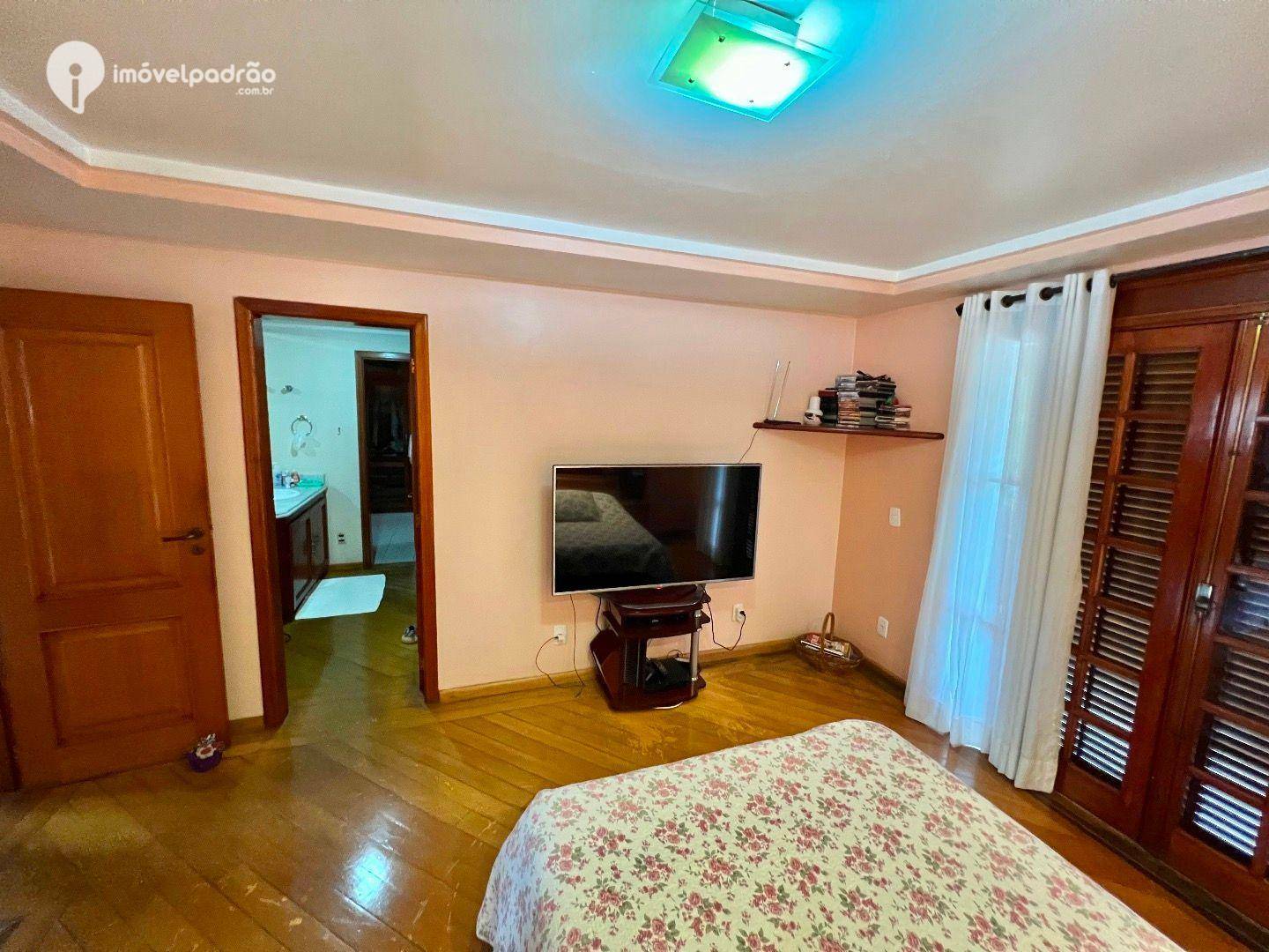 Casa de Condomínio à venda com 5 quartos, 300m² - Foto 23