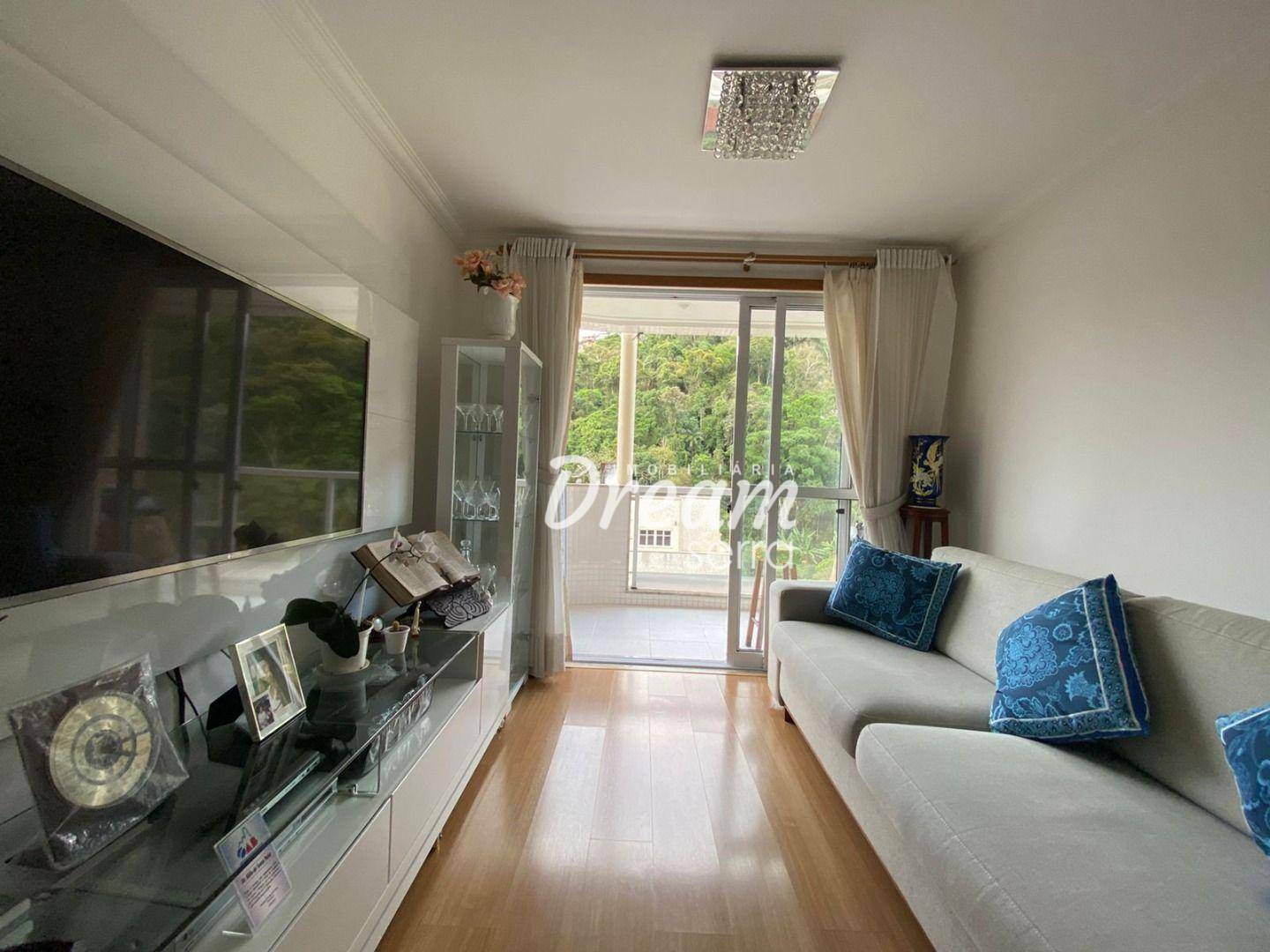 Apartamento à venda com 2 quartos, 70m² - Foto 1