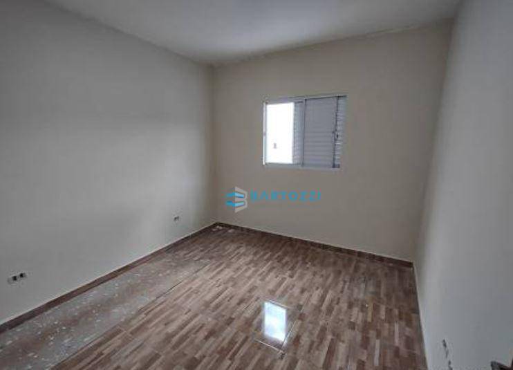 Sobrado à venda e aluguel com 3 quartos, 200m² - Foto 19