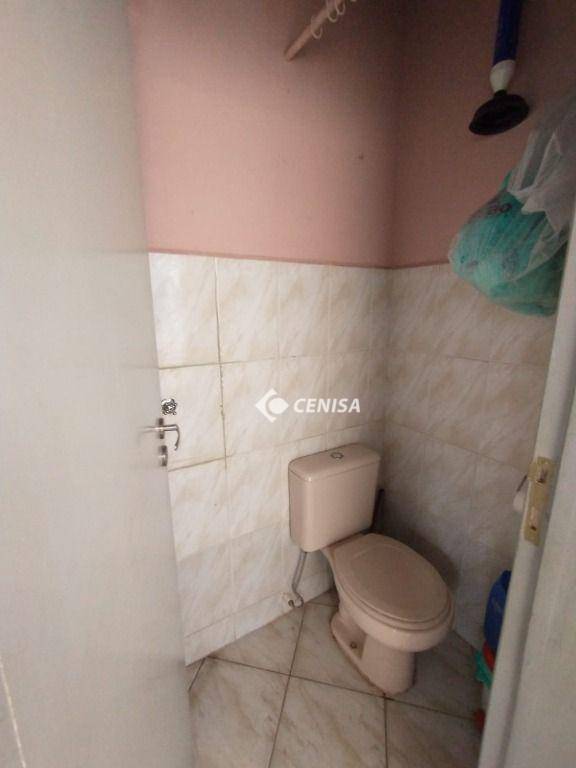 Casa à venda com 3 quartos, 198m² - Foto 14