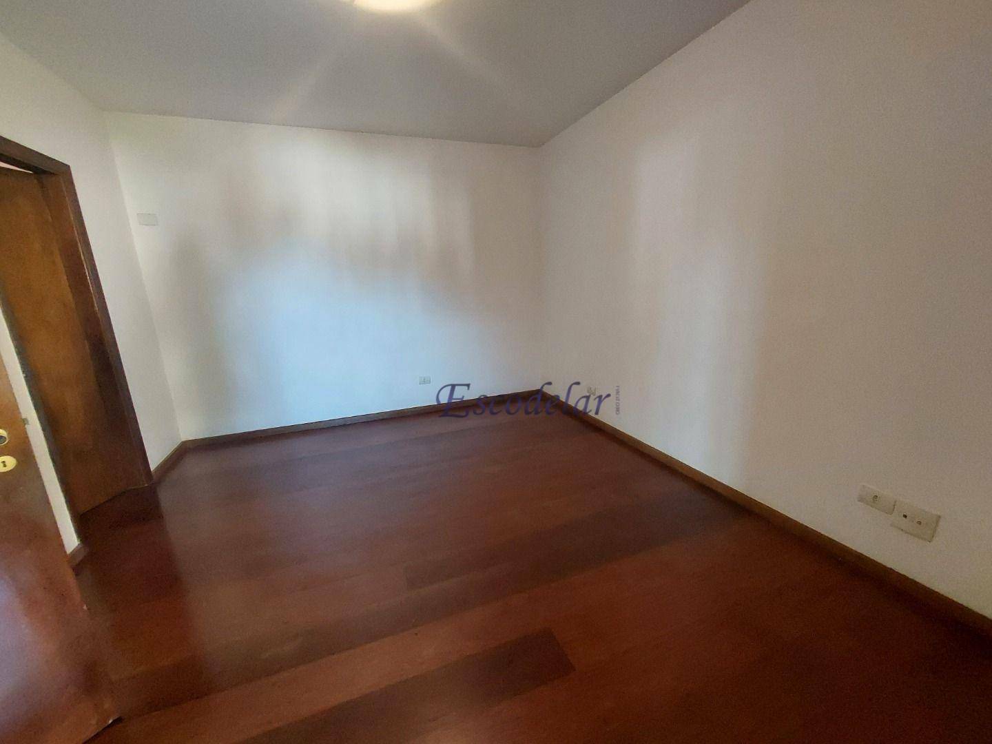 Casa de Condomínio para alugar com 4 quartos, 383m² - Foto 44