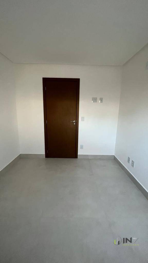 Apartamento à venda com 2 quartos, 66m² - Foto 6