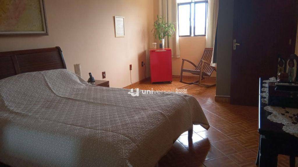 Casa à venda com 5 quartos, 264m² - Foto 41
