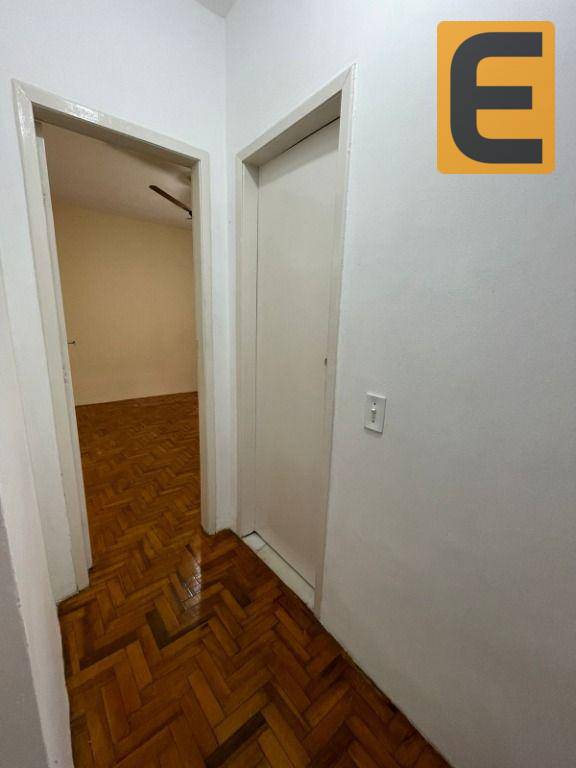 Casa à venda com 3 quartos, 226m² - Foto 18