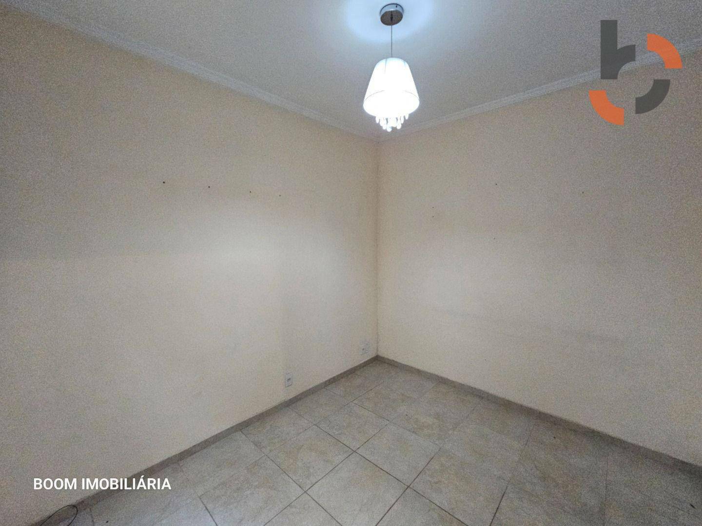 Casa à venda com 6 quartos, 210m² - Foto 43