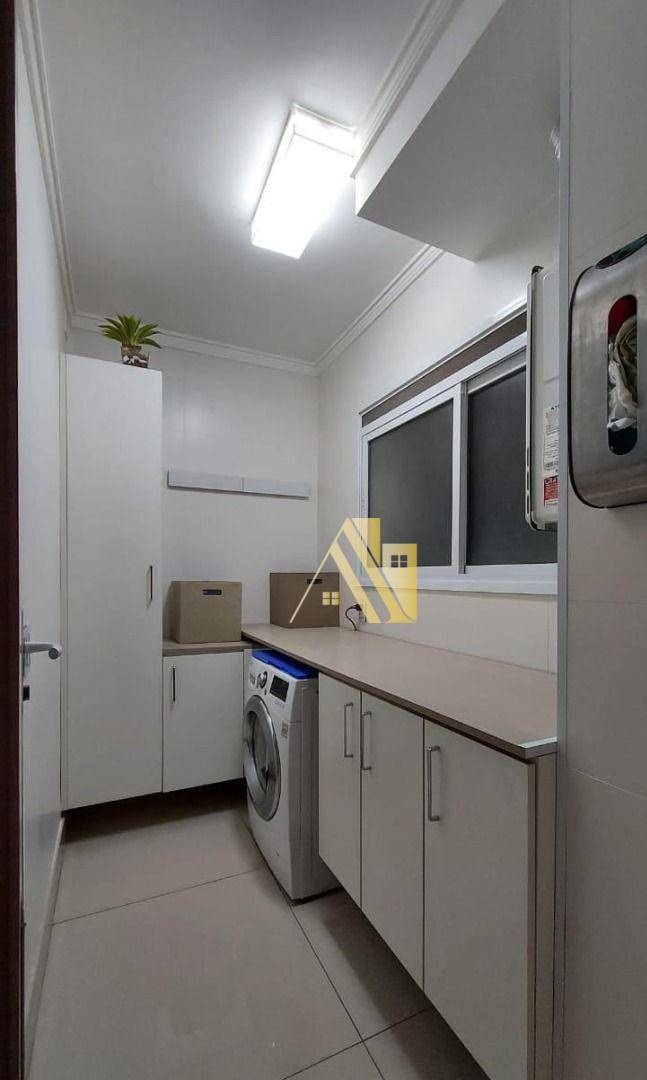 Apartamento à venda com 3 quartos, 123m² - Foto 8