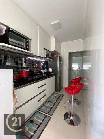 Apartamento à venda com 2 quartos, 58m² - Foto 4