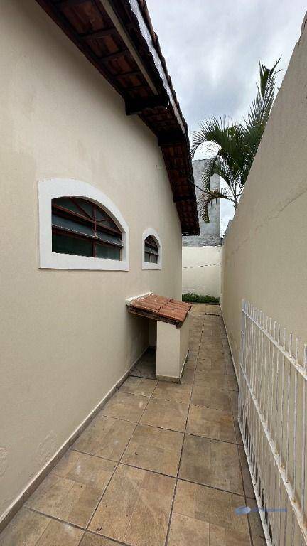 Casa para alugar com 3 quartos, 152m² - Foto 6