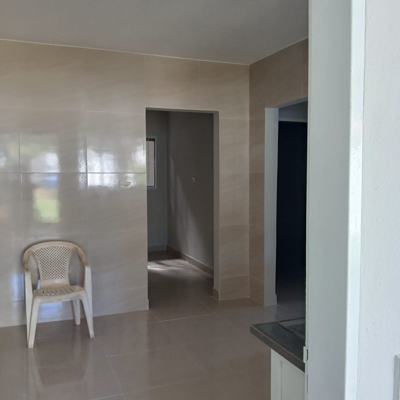 Casa à venda com 2 quartos, 300m² - Foto 9