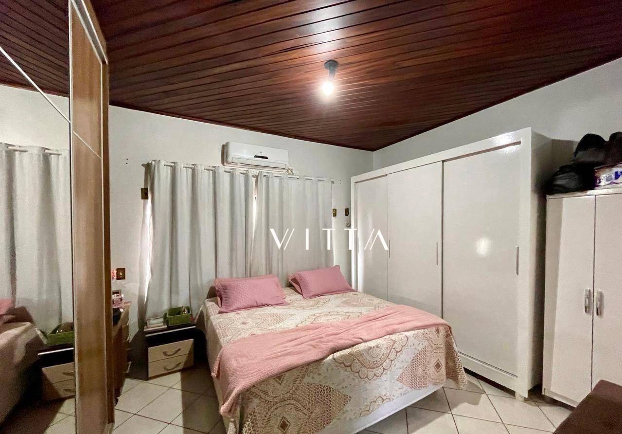 Casa, 4 quartos, 198 m² - Foto 4