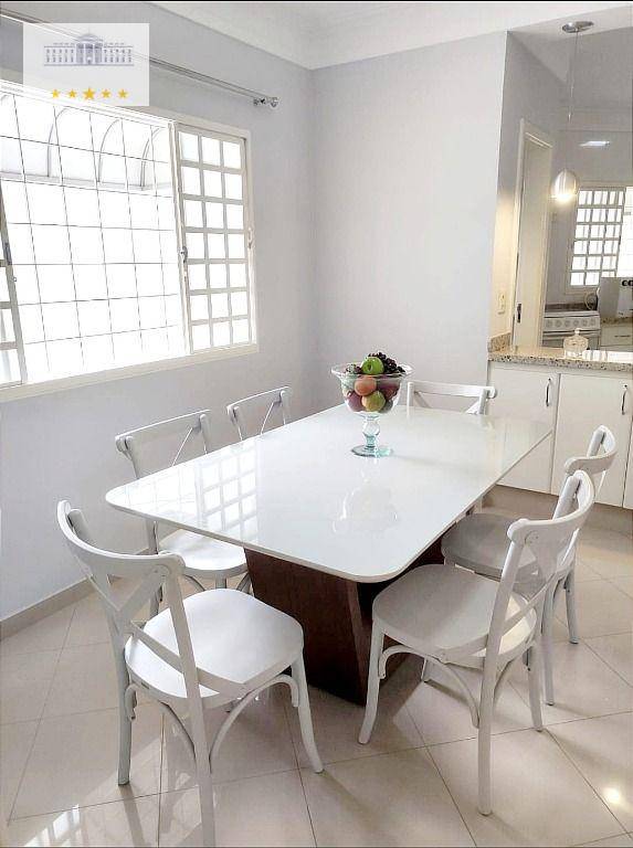 Casa à venda com 3 quartos, 280m² - Foto 13