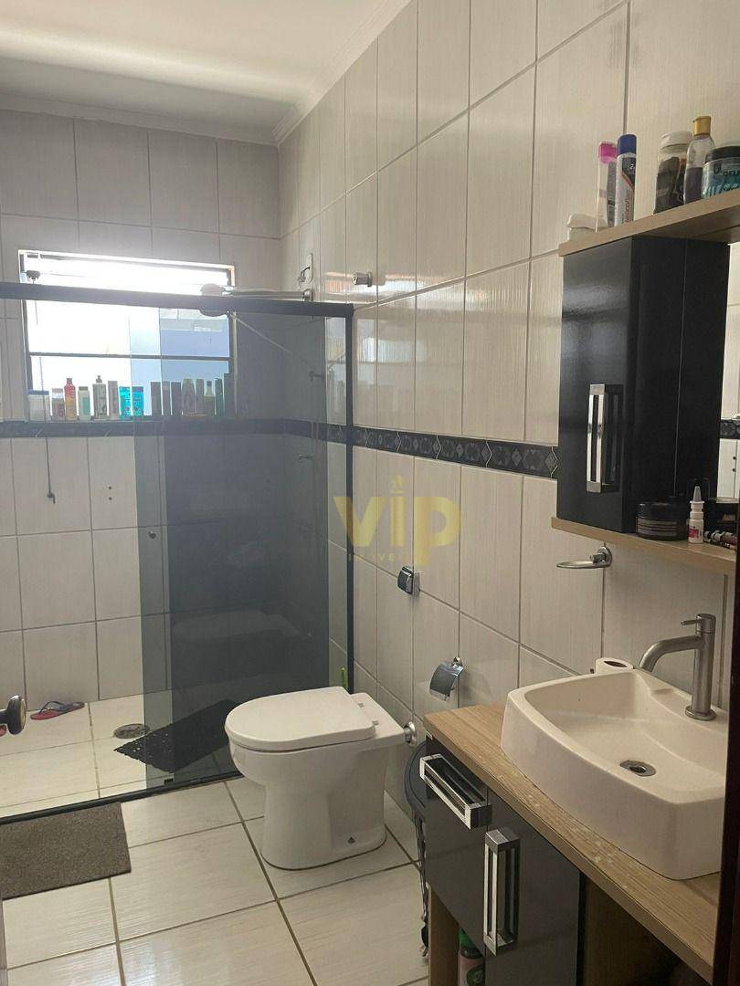 Casa à venda com 4 quartos, 257m² - Foto 12