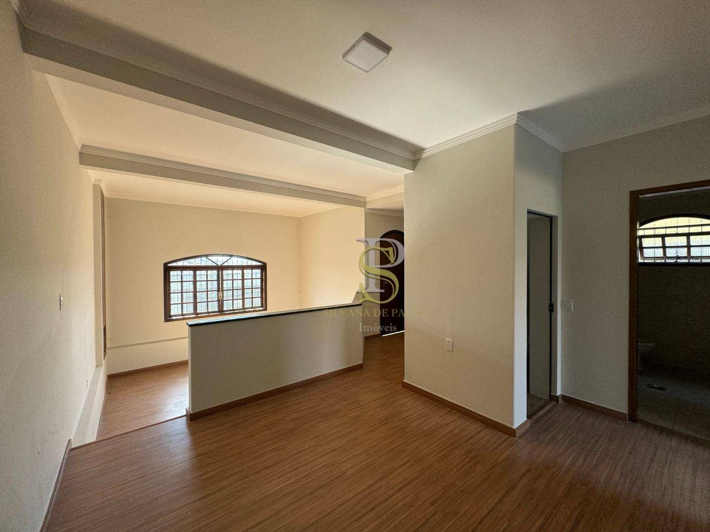 Casa à venda com 3 quartos, 190m² - Foto 5