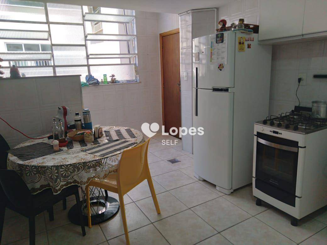 Apartamento à venda com 3 quartos, 97m² - Foto 3