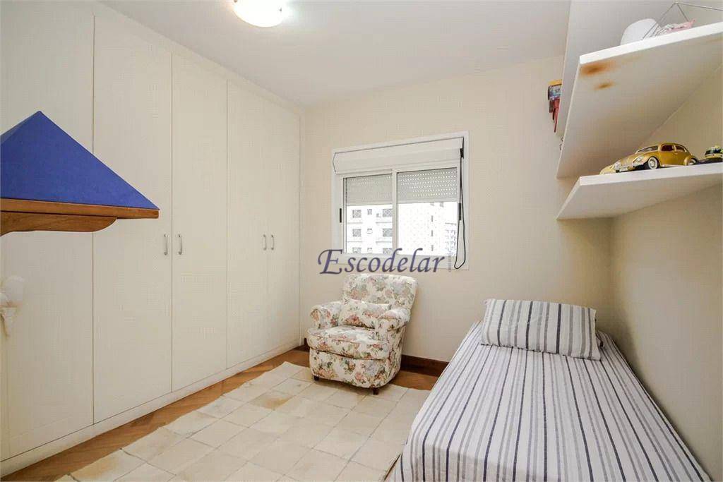 Apartamento à venda com 4 quartos, 195m² - Foto 25