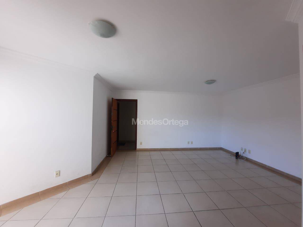 Apartamento à venda com 2 quartos, 80m² - Foto 15