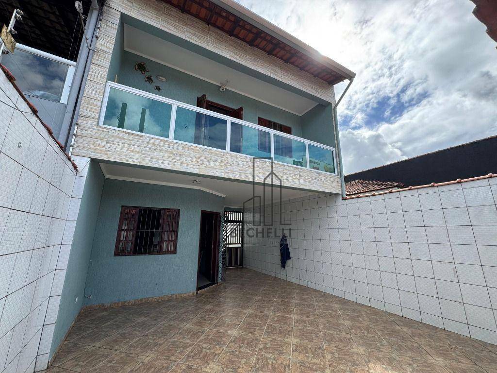 Casa para alugar com 3 quartos, 171m² - Foto 1