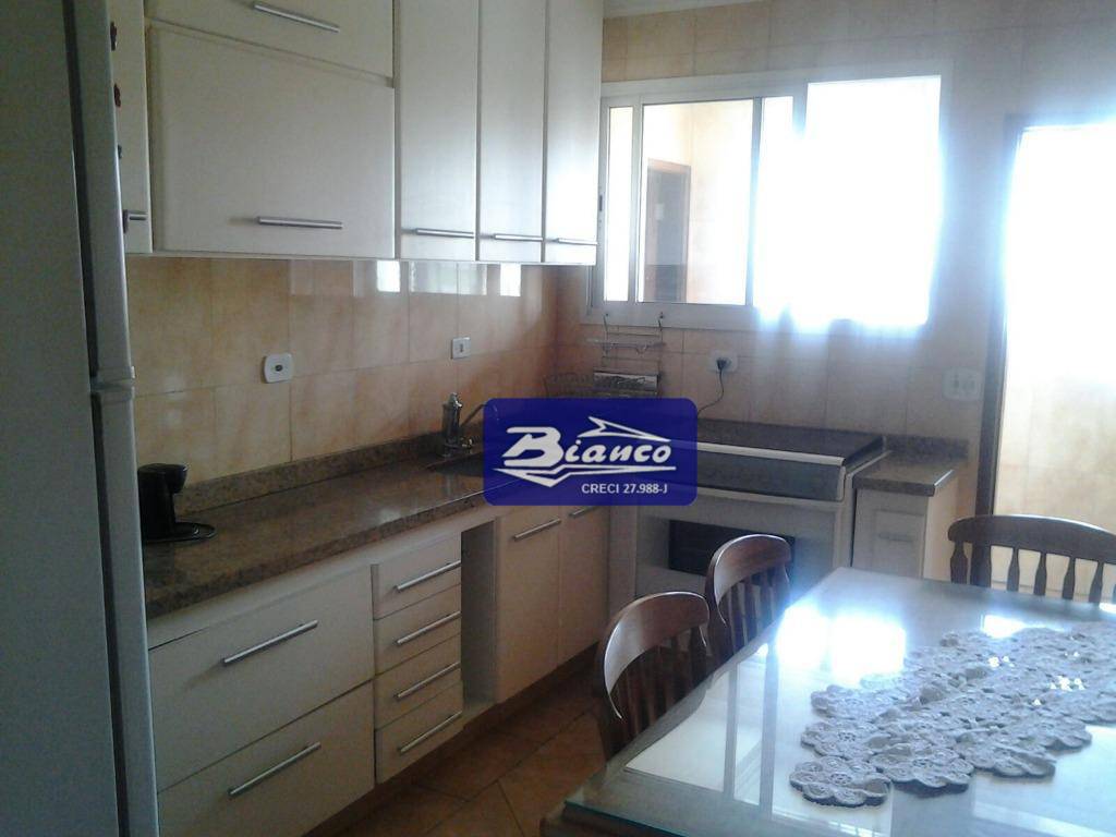 Apartamento à venda com 3 quartos, 127m² - Foto 19