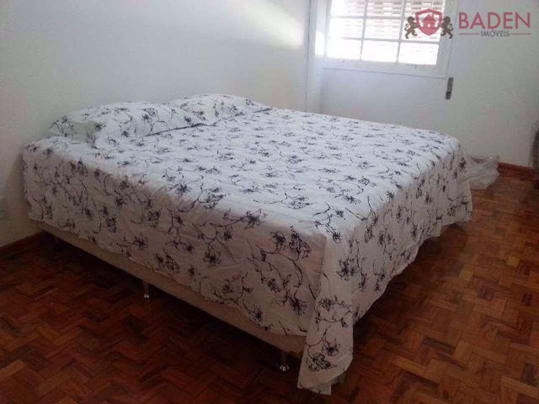 Apartamento à venda com 3 quartos, 200m² - Foto 8