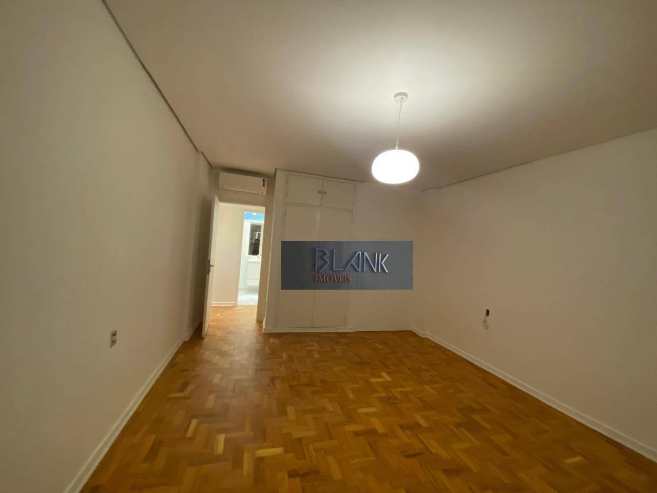 Apartamento à venda com 3 quartos, 187m² - Foto 19