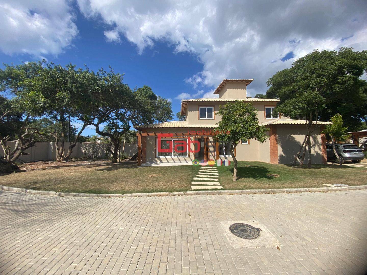 Casa de Condomínio à venda com 4 quartos, 180m² - Foto 1