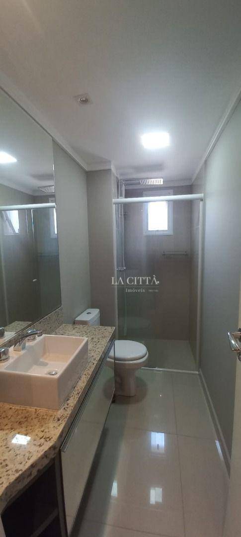 Apartamento para alugar com 2 quartos, 70m² - Foto 27