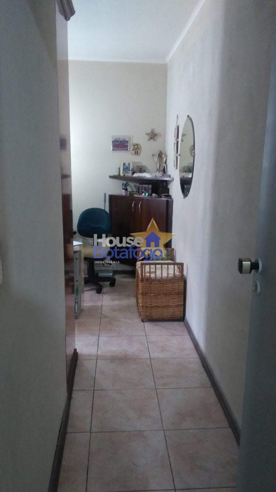 Apartamento à venda com 2 quartos, 70m² - Foto 27