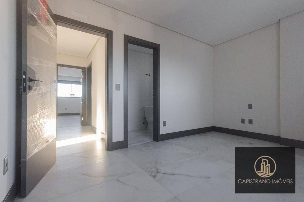 Apartamento à venda com 3 quartos, 130m² - Foto 13