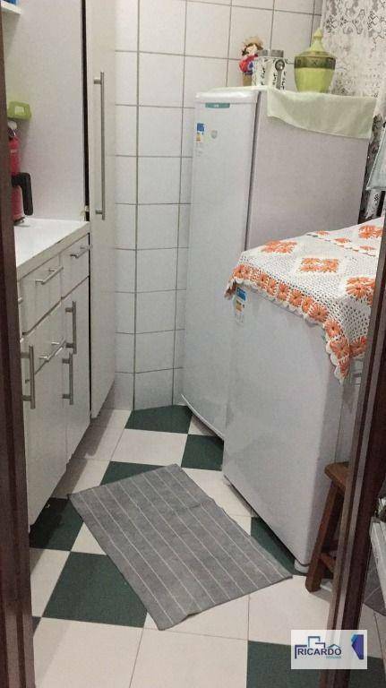 Apartamento à venda com 3 quartos, 127m² - Foto 13