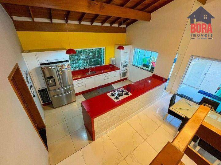 Casa à venda e aluguel com 4 quartos, 300m² - Foto 24