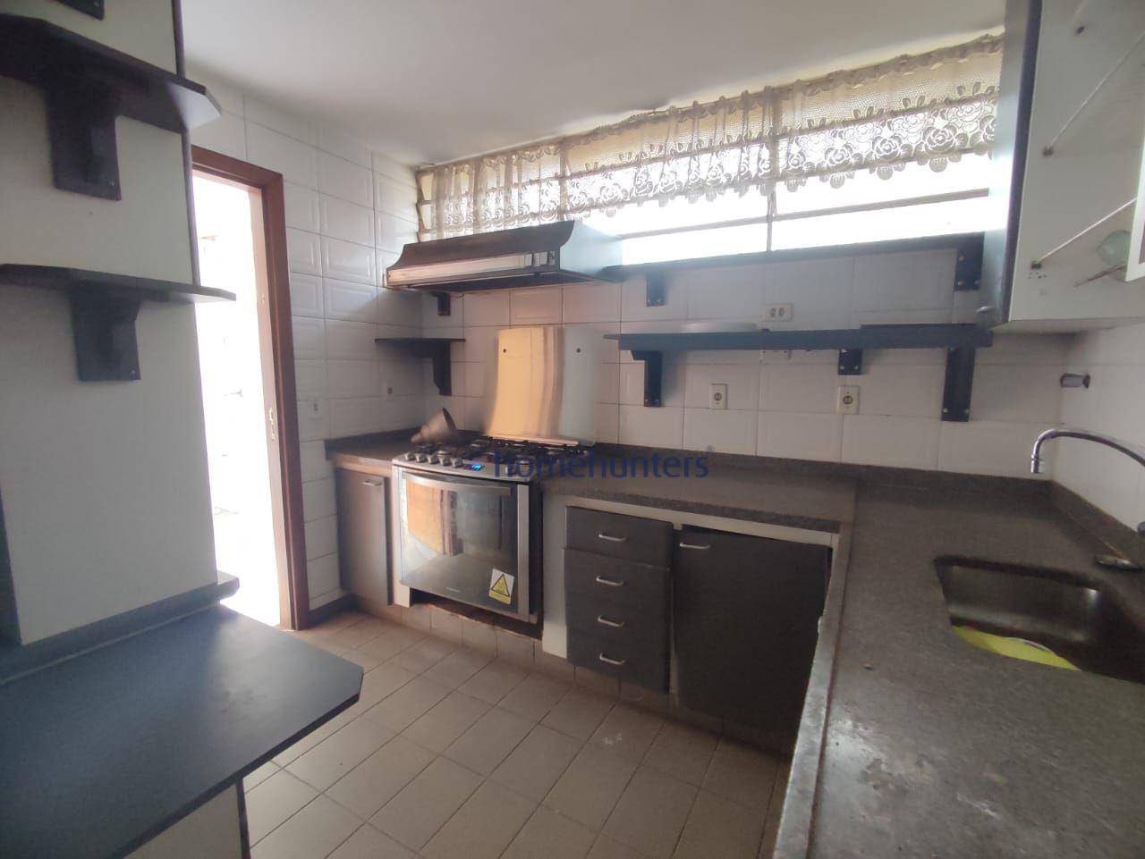 Casa à venda com 6 quartos, 550m² - Foto 25