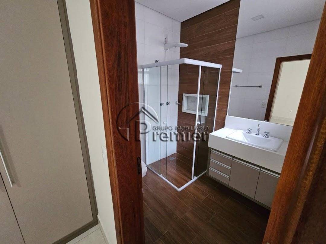 Casa de Condomínio para alugar com 3 quartos, 189m² - Foto 23