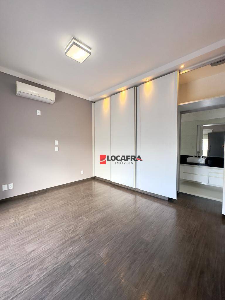 Casa de Condomínio à venda com 4 quartos, 410m² - Foto 25