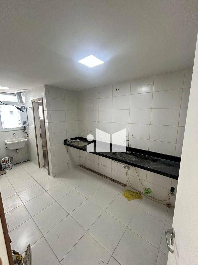 Apartamento à venda com 3 quartos, 110m² - Foto 13